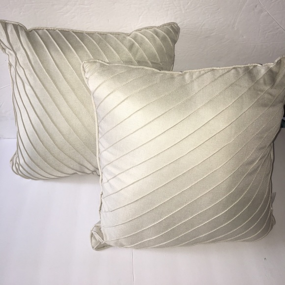 home expressions Accents Set Of 2 Home Expressions Decorative Pillows Poshmark